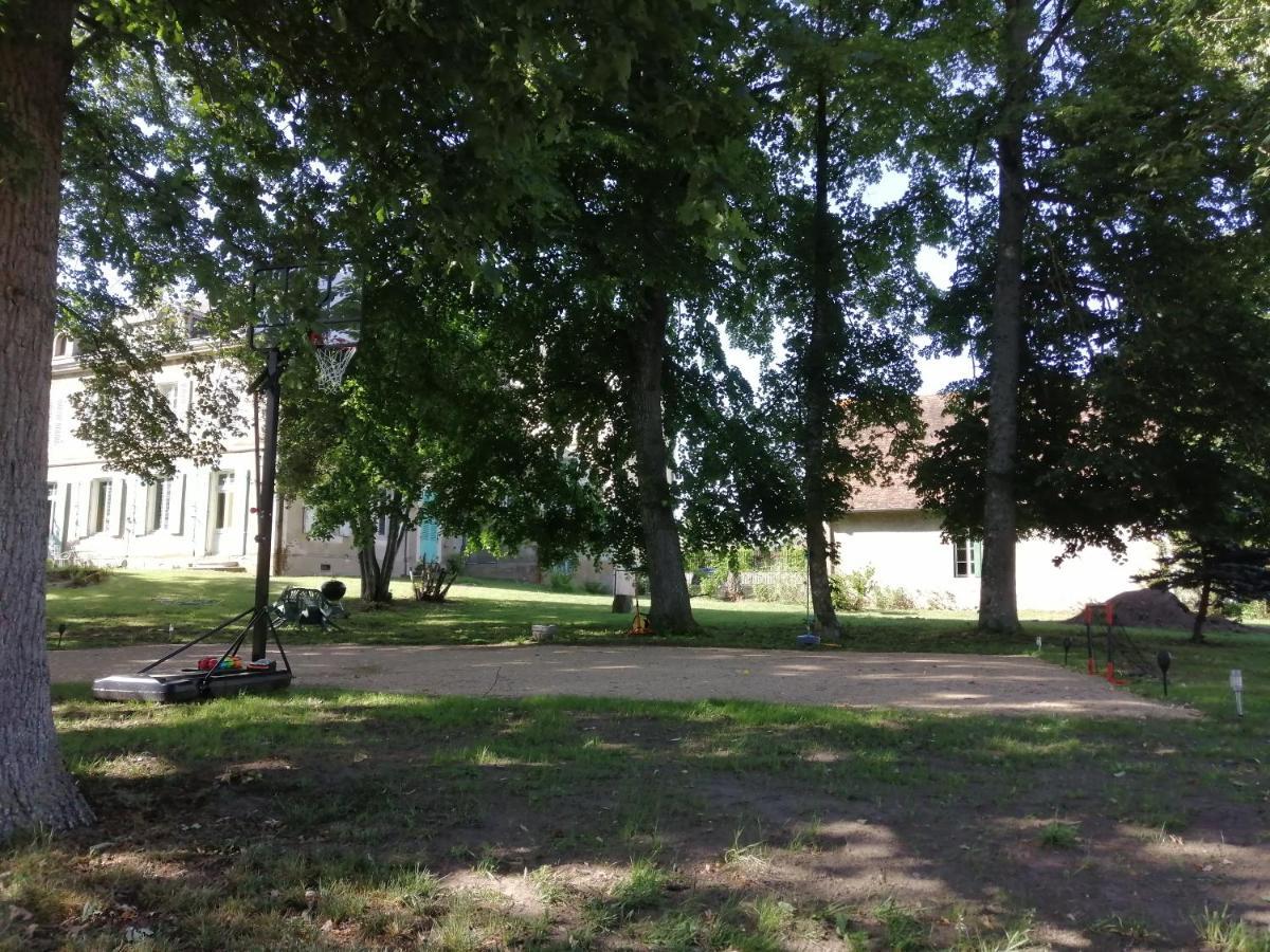 La Tour Du Roy Villa Villeneuve-sur-Allier Exterior photo