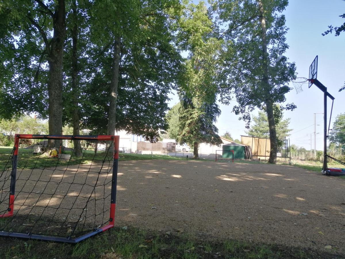 La Tour Du Roy Villa Villeneuve-sur-Allier Exterior photo